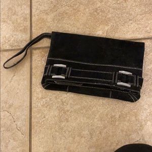 Black foldable clutch